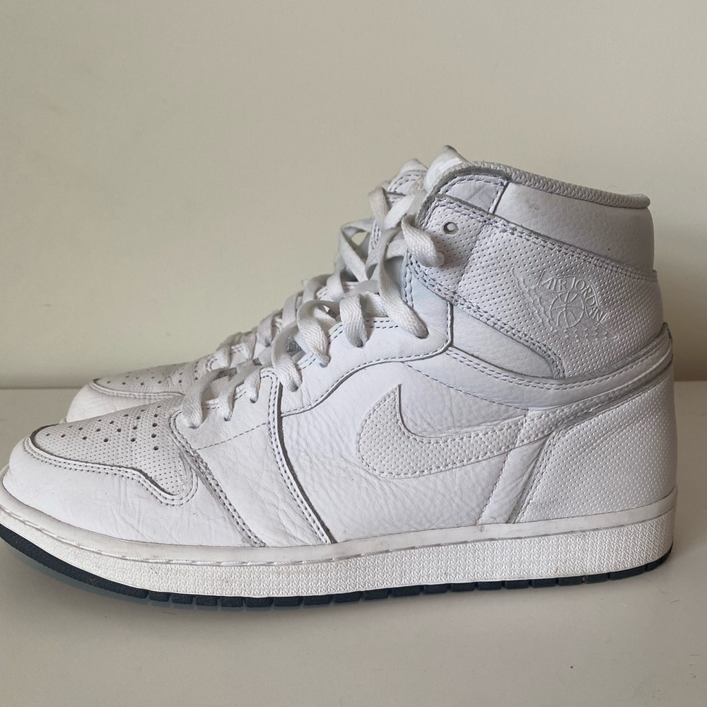 Jordan 1 Retro High - White Perforated